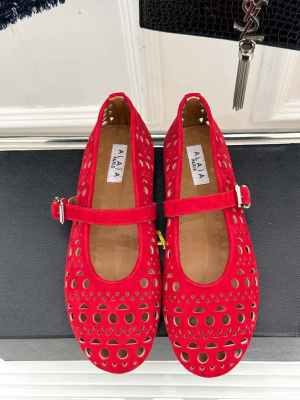 Alaia Women's Ballet Flat Red Suede 293225