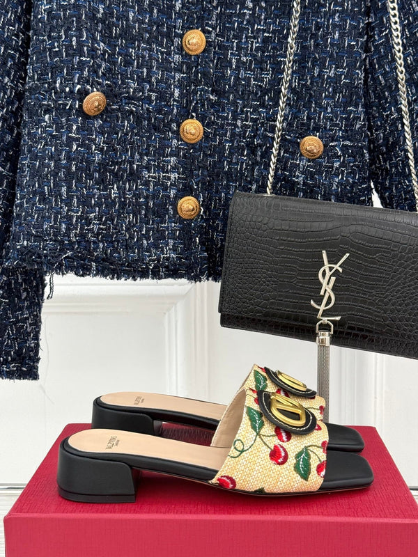 VT 25 Cherryfic Leather Trimmed Slides Black Sheepskin 286506