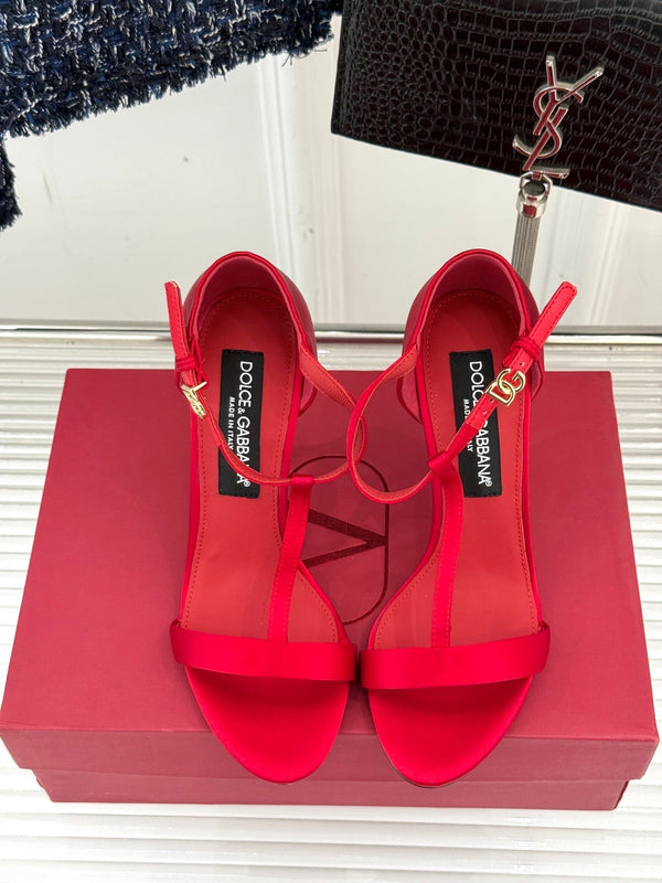 DC 25 Satin Keira T-Bar Heel Red Sheepskins & Cowhide 308575