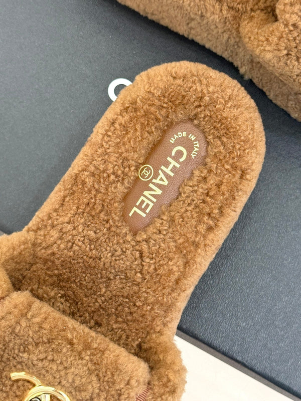 Chanel 25 Buckle Flip-up Thick-soled Slippers Brown Wool 465384