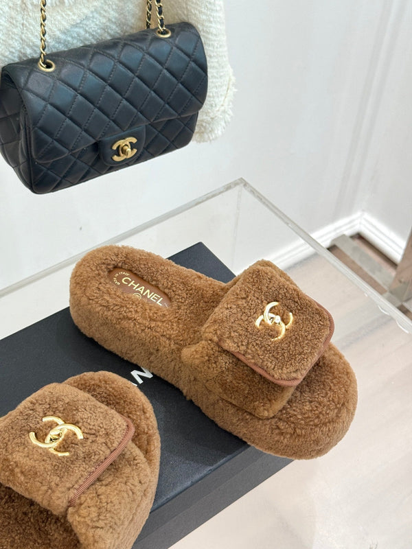 Chanel 25 Buckle Flip-up Thick-soled Slippers Brown Wool 465384