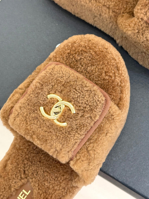 Chanel 25 Buckle Flip-up Thick-soled Slippers Brown Wool 465384
