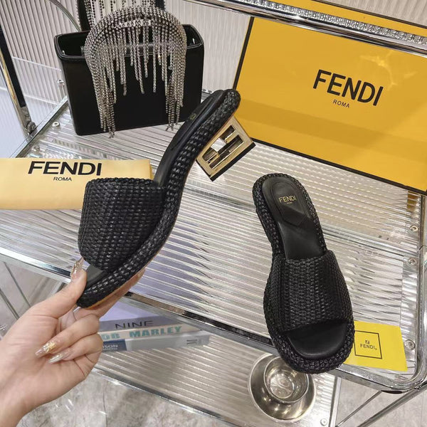 FENDI BAGUETTE SLIDES WOMEN IN BLACK RAFFIA