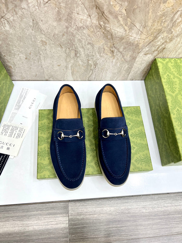 Mocassini Jordaan da uomo GG in pelle scamosciata blu navy 555996
