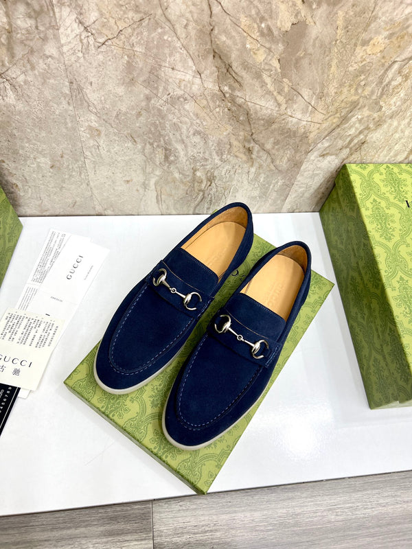 Mocassini Jordaan da uomo GG in pelle scamosciata blu navy 555996