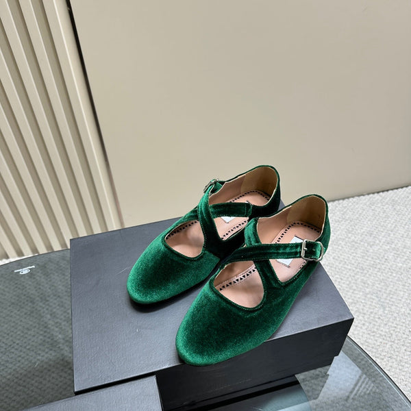 Alaila Criss Cross Ballet Flats In Dark Green Velvet 920787