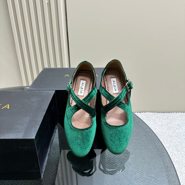 Alaila Criss Cross Ballet Flats In Dark Green Velvet 920787
