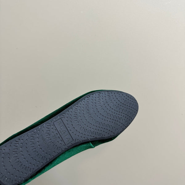 Alaila Criss Cross Ballet Flats In Dark Green Velvet 920787
