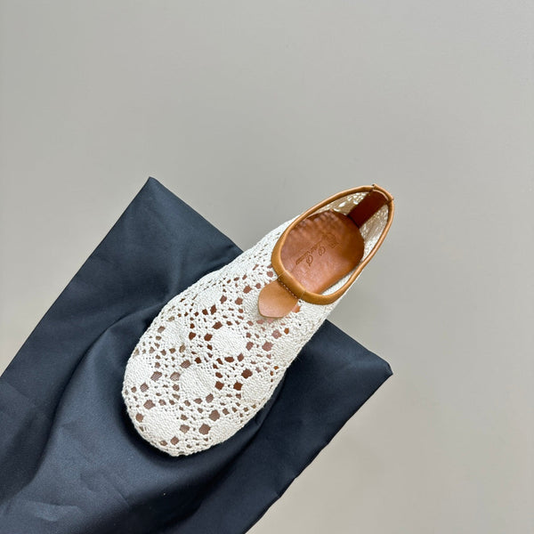 floaty flat mocassin sliper white fabric