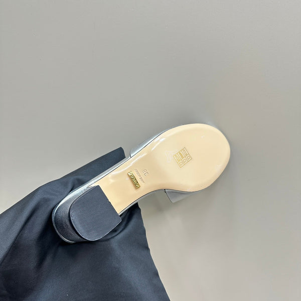 MID-HEEL 5 CM MULE IN SILVER CALFSKIN