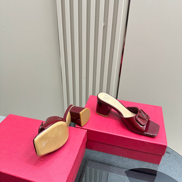 Vogo Signature High Shine Open Toe Sandals In Burgundy Glossy Lambskin 839829