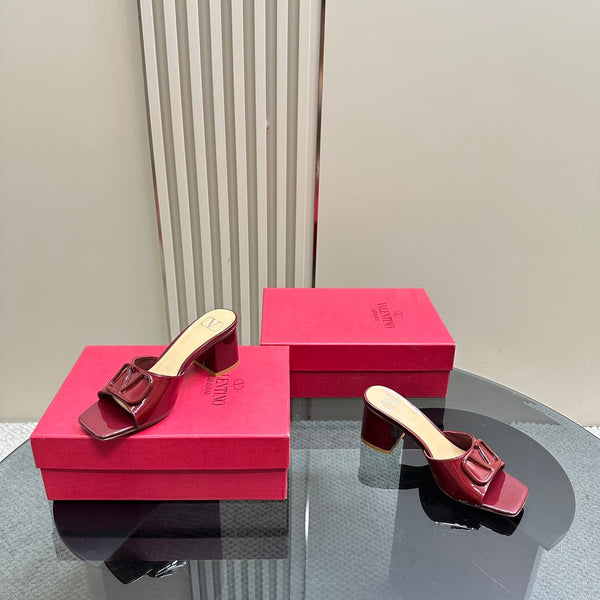 Vogo Signature High Shine Open Toe Sandals In Burgundy Glossy Lambskin 839829