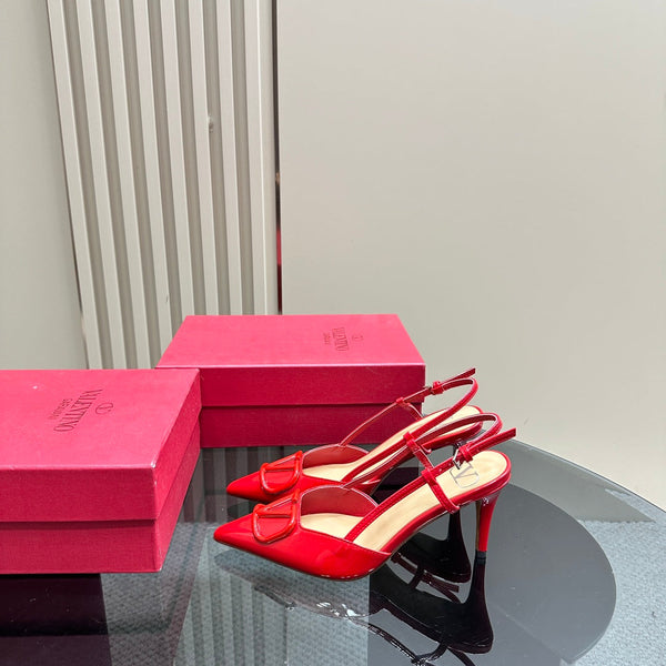 DÉCOLLETÉ SLINGBACK IN VERNICE ROSSO CILIEGIA VLOGO SIGNATURUE 80MM