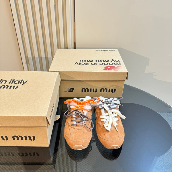 Miu x Balance 530 SL Mule Marrone Giallo Scamosciato