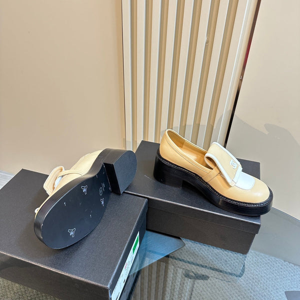 CC Moccasins 65mm Beige Calfskin