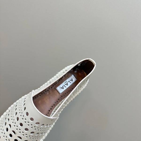 Alaila Vienne Espadrilles In Ivory White Cowhide 946256