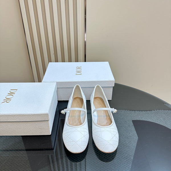 CD Ballet Pump White Soft Cowhide