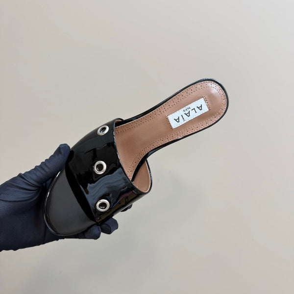 Alaia 2025 Oeillets Embellished Leather Sandals Glossy Black Lambskin 299668