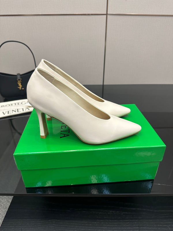 BV Pump 90mm White Calfskin 427647