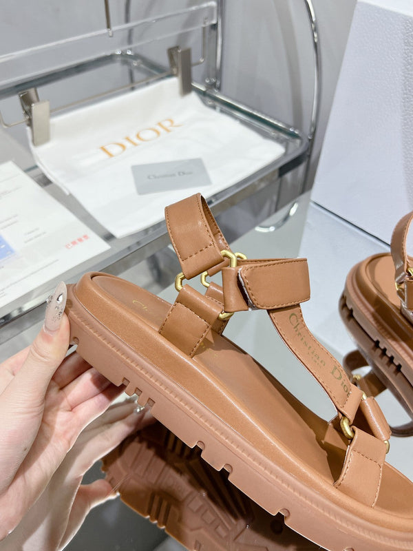 CD D-Wave Sandal In Brown Cowhide 100751