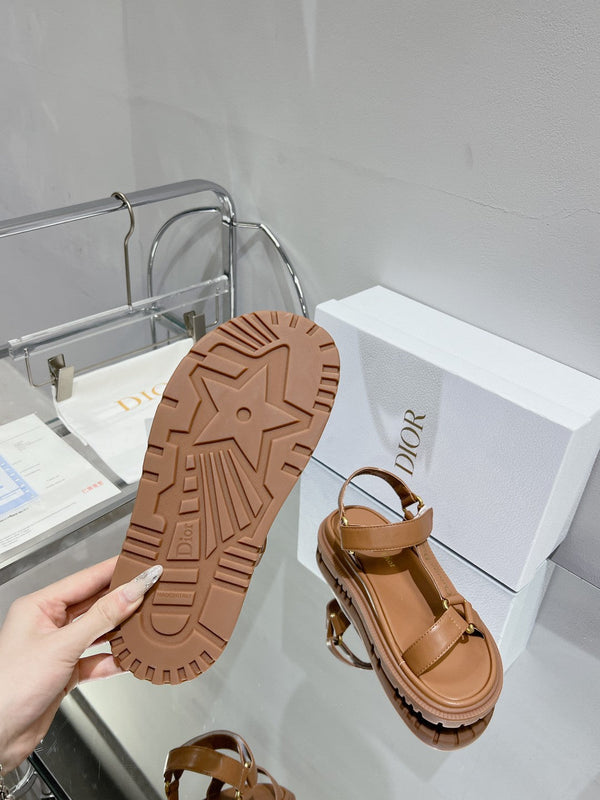 CD D-Wave Sandal In Brown Cowhide 100751