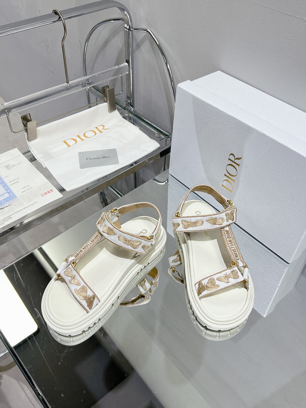 CD D-Wave Sandal In Dark Beige Mix White Cowhide 100757