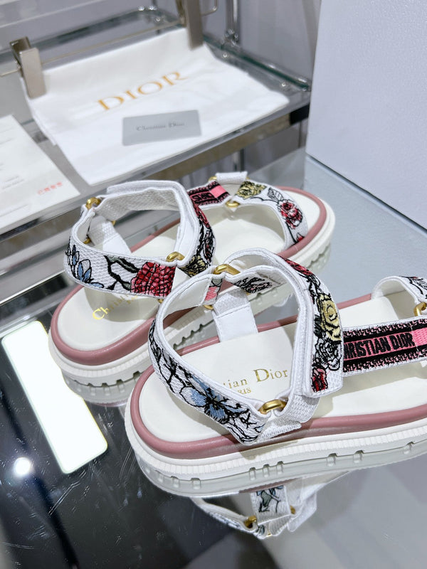 CD D-Wave Sandal In Colorful Mix White Cowhide 100759