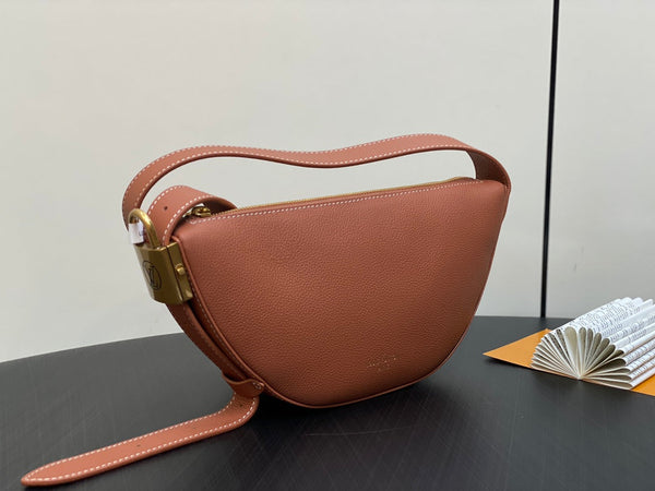 low key bumbag 28cm cognac brown calfskin