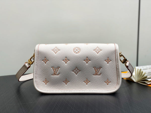 LV Nano Diane 19cm Cream Grained Calfskin