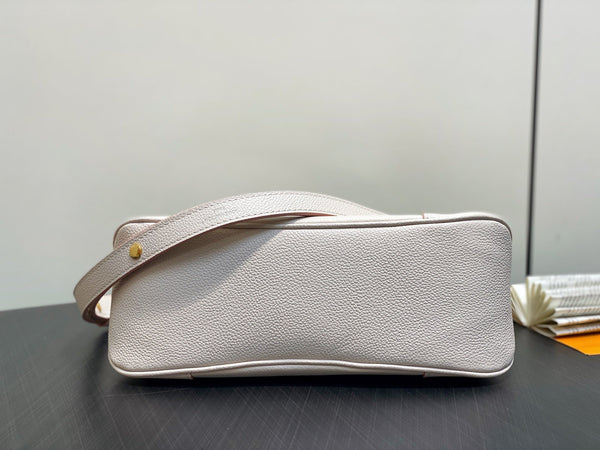 LV Nano Diane 19cm Cream Grained Calfskin