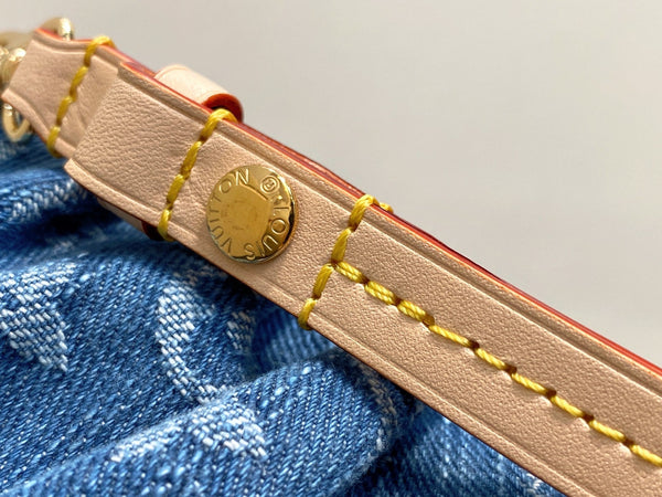 LV Pochette Valley 21cm Blue Denim
