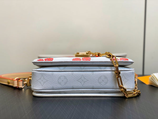LV x TM Pochette Métis East West 21.5cm White Cherry Canvas