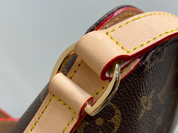 LV Drouot Shoulder Bag 22cm Brown Monogram Canvas