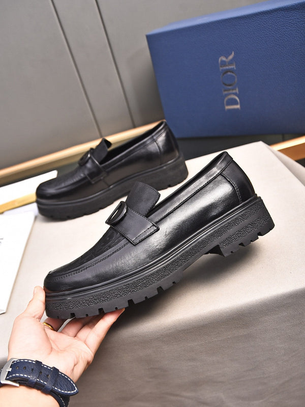 CD SYMBOL EXPLORER LOAFER NERO IN PELLE DI VITELLO CON MONOGRAMMA