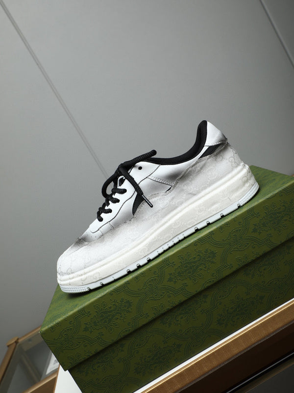 GG Men's Sneaker Black White 587316
