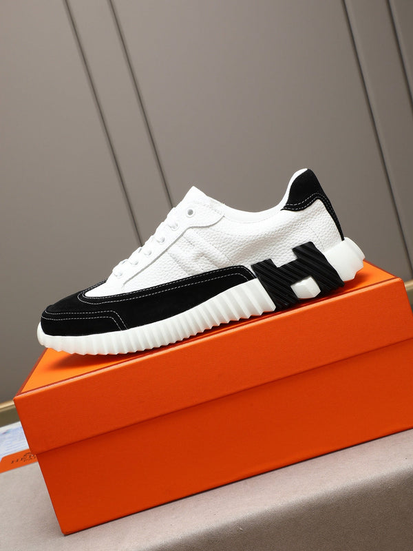 HM Men's Bouncing Sneakers White Black Sheepskin Suede 664381