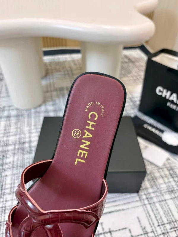 CC 26s Open-toe Sandal Burgundy Glossy Sheepskin 681938