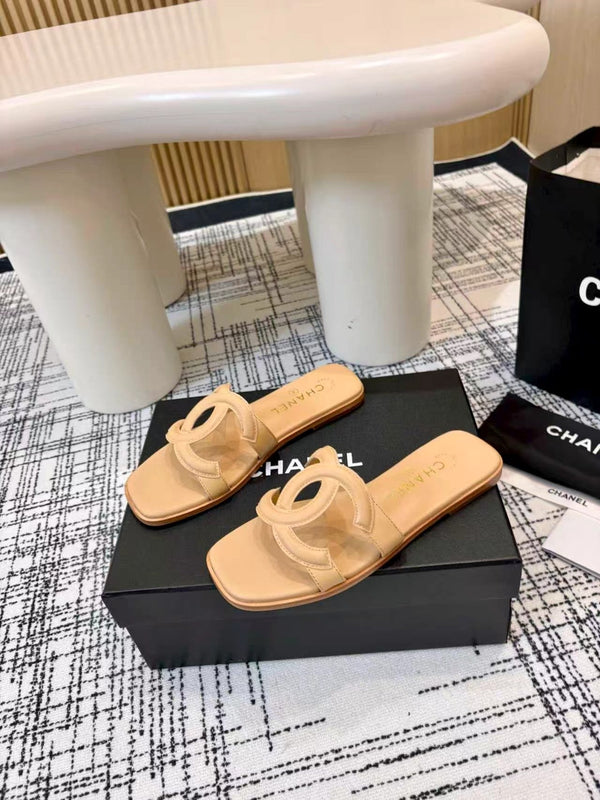 CC 26s Sandales ouvertes en peau de mouton beige 681944