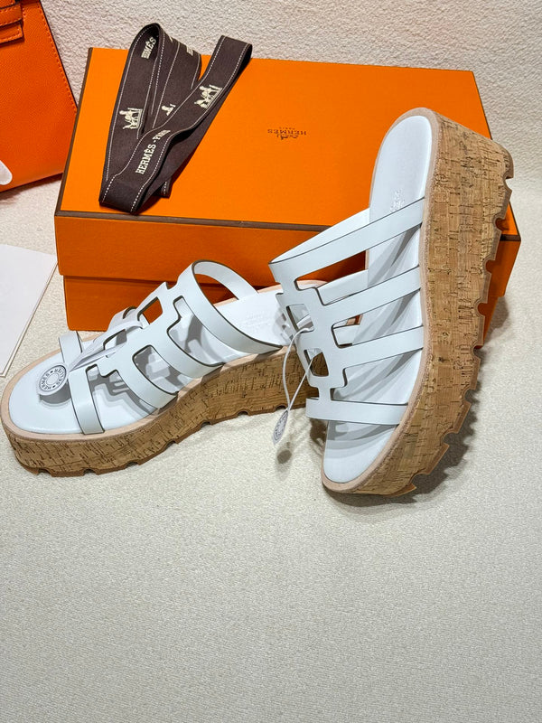 SANDALO ISABELLA IN PELLE DI VITELLO BIANCA