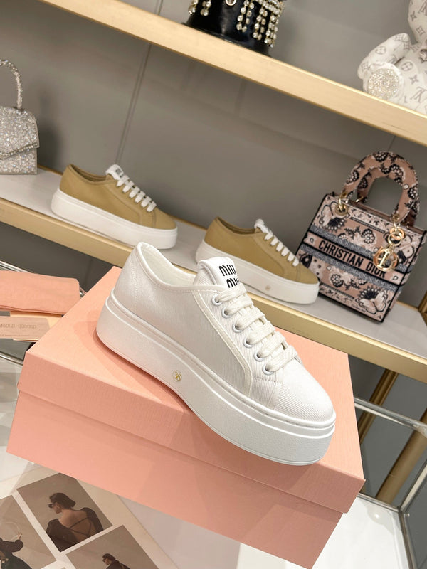 Miu Low Top Skateboard Shoes 50mm White Canvas Cowhide 456836