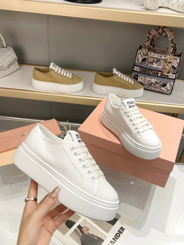 Miu Low Top Skateboard Shoes 50mm White Canvas Cowhide 456836