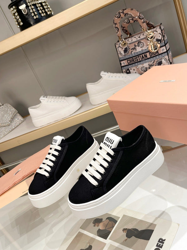 Miu Low Top Skateboard Shoes 50mm Black Canvas 456834