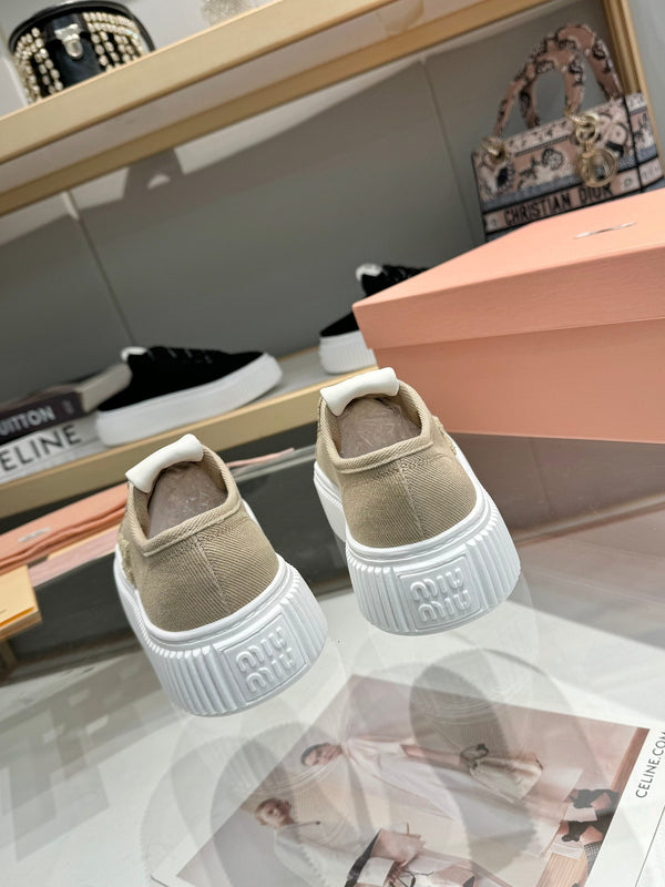 Miu logo-patch sneakers 45mm Dark Sand Canvas 456832