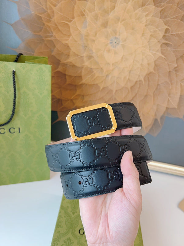 Gucci Signature Belt Gold Buckle 40mm Black Embossed Leather