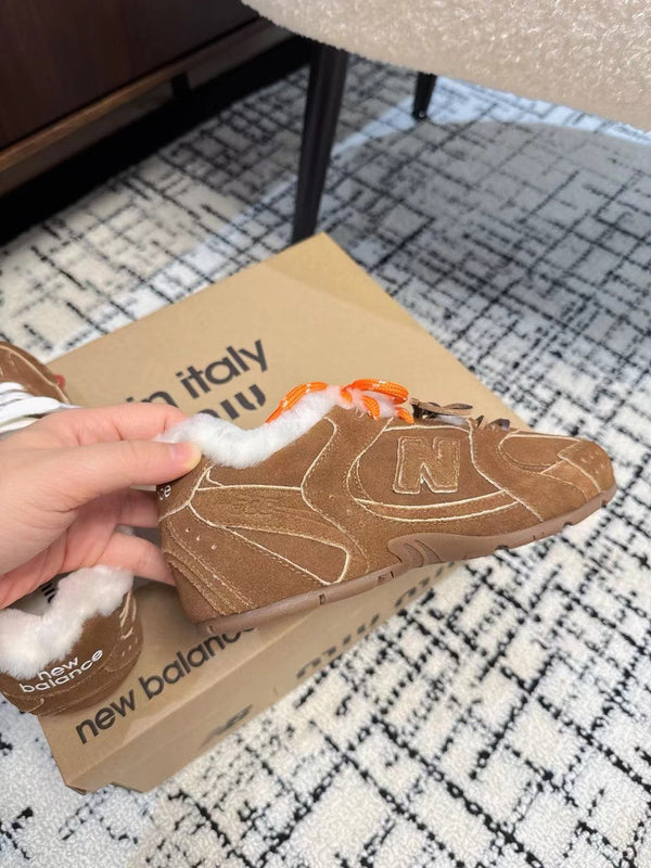 Sneakers Miu Balance 530 SL fodera in pile scamosciato marrone scuro