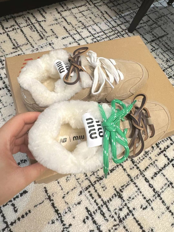 Sneakers Miu Balance 530 SL con fodera in pile e camoscio marrone chiaro