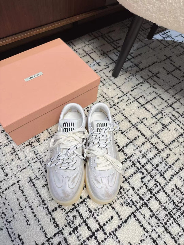 Miu Sneakers Balance Smoky Bianco Vitello