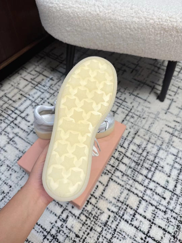 Sneakers Miu in pelle bianca fumo