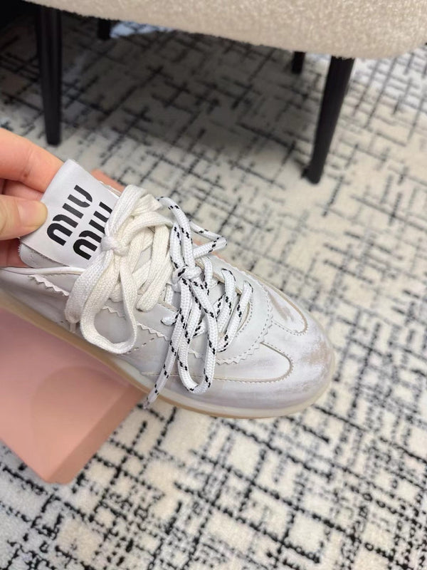Miu Sneakers Balance Smoky Bianco Vitello