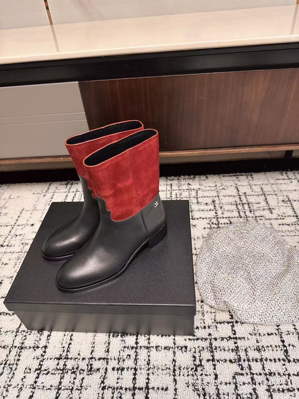Chanel 25A Stivali invernali nuovi bassi in pelle di vacchetta nera rossa 393514